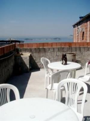 фото отеля Favela Vidigal Guesthouse