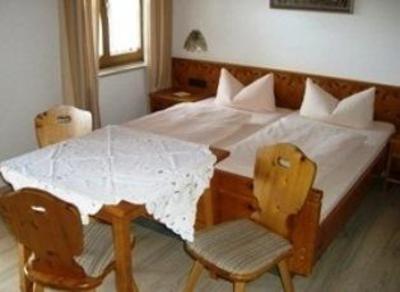 фото отеля Gastehaus Brigitte Garmisch-Partenkirchen