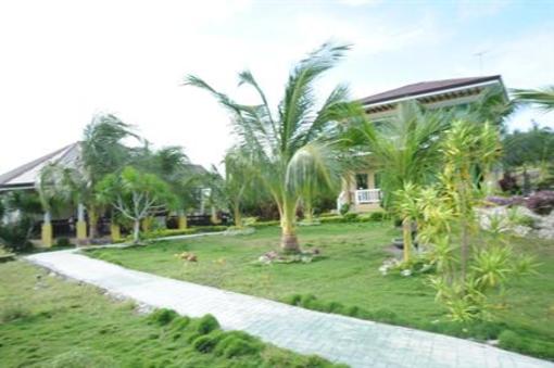 фото отеля Moalboal Beach Resort