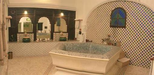 фото отеля Deogarh Khayyam