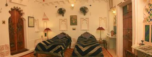 фото отеля Deogarh Khayyam