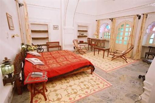 фото отеля Deogarh Khayyam
