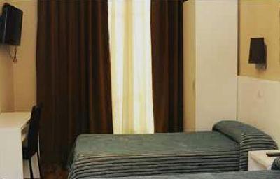 фото отеля Pension Lesseps