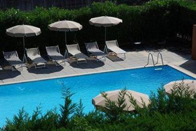 фото отеля Hotel Kyriad Cannes Mandelieu