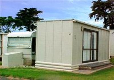 фото отеля Clarks Beach Holiday Park