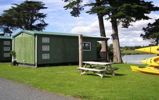 фото отеля Clarks Beach Holiday Park