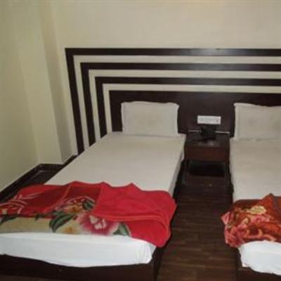 фото отеля Hotel Aman Inn