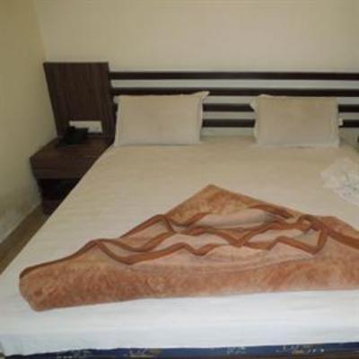 фото отеля Hotel Aman Inn
