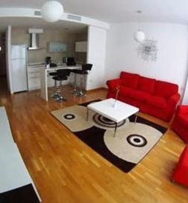 фото отеля Apartamentos Debambu