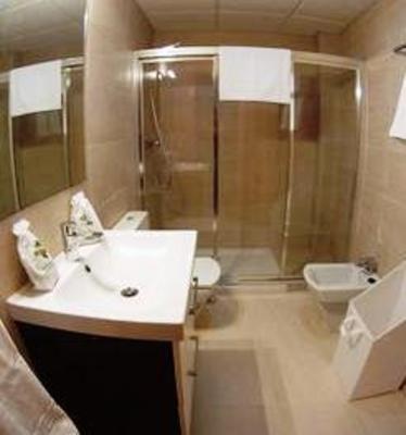 фото отеля Apartamentos Debambu