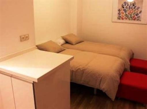 фото отеля Apartamentos Debambu