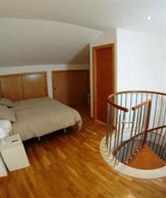 фото отеля Apartamentos Debambu