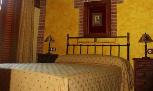 фото отеля Casa Rural Torrelobatos