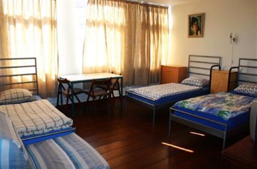 фото отеля Tourist Travel Inn