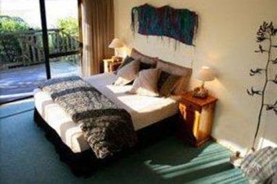фото отеля Pounamu Lodge