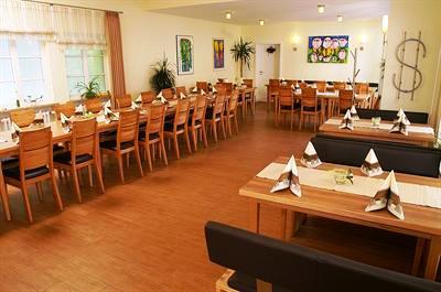 фото отеля Fraenkischer Gasthof Lutz