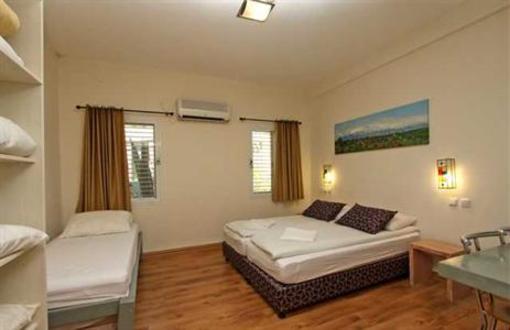 фото отеля Kibbutz Malkiya Travel Hotel