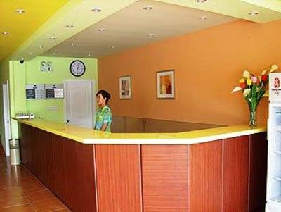 фото отеля Home Inn Yancheng Kaifang Avenue