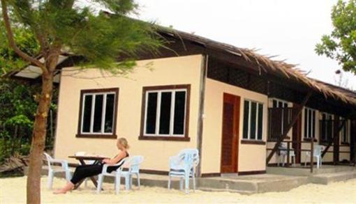 фото отеля Mari Mari Mantanani Backpacker Lodge