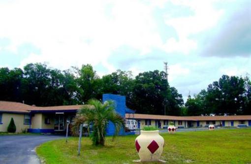 фото отеля Bradford Motel & Campground