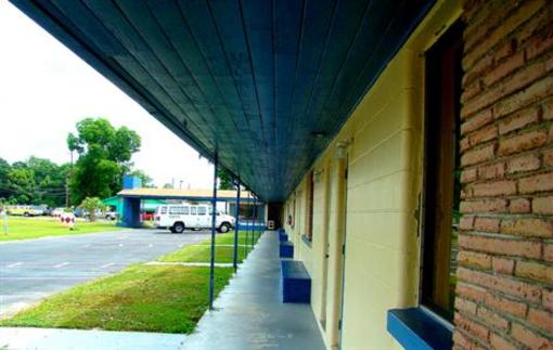 фото отеля Bradford Motel & Campground