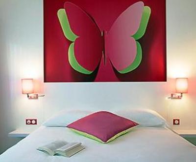 фото отеля Ibis Styles Bordeaux Saint Medard