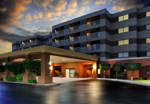 фото отеля Courtyard Scottsdale Old Town