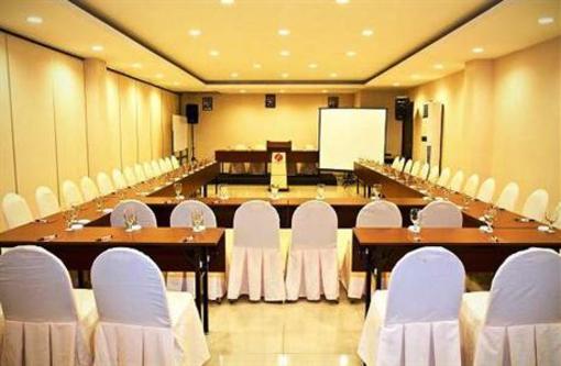фото отеля Grand Celino Hotel