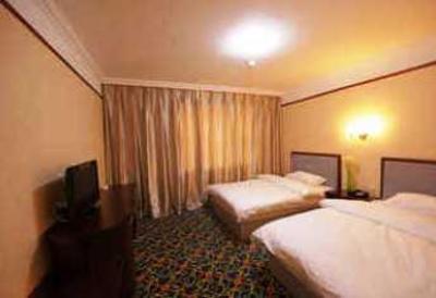 фото отеля Tyrol Hotel