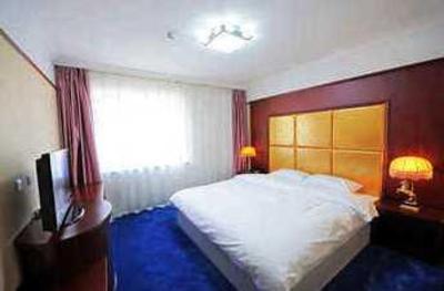 фото отеля Tyrol Hotel