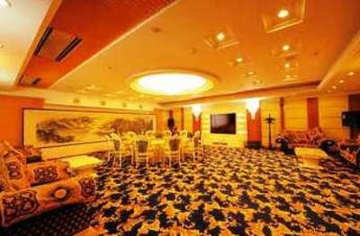 фото отеля Tyrol Hotel