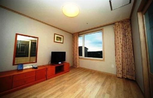 фото отеля Jeju Poonglim Resort Seogwipo