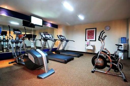 фото отеля Park Inn Saltillo Ramos Arizpe