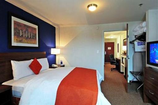 фото отеля Park Inn Saltillo Ramos Arizpe