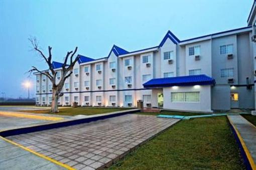 фото отеля Park Inn Saltillo Ramos Arizpe