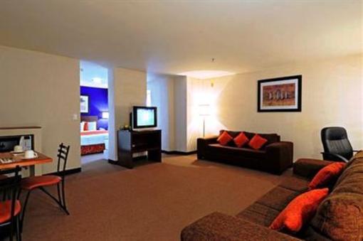 фото отеля Park Inn Saltillo Ramos Arizpe