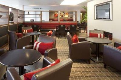 фото отеля Holiday Inn Express Milton Keynes