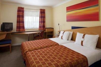 фото отеля Holiday Inn Express Milton Keynes