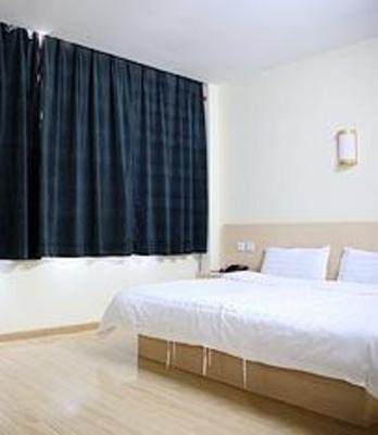 фото отеля Super 8 Hotel Qingdao Development Zone Chang Jiang Lu
