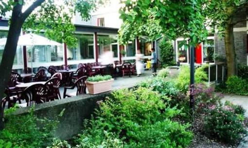фото отеля Nell Breuning Haus Guest House Herzogenrath