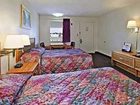 фото отеля Western Inn & Suites Wapakoneta