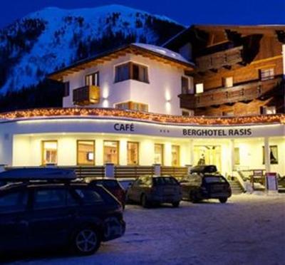 фото отеля Berghotel Rasis