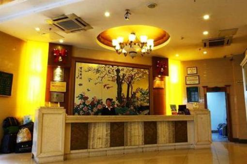 фото отеля Run Yang Hotel