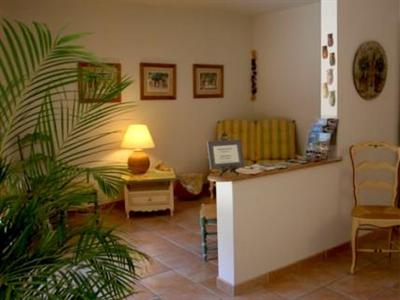 фото отеля Hotel Les Cigales Allauch