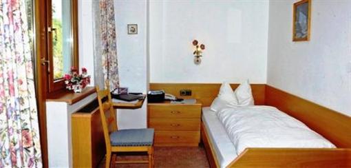 фото отеля Hotel Garni Dorothea
