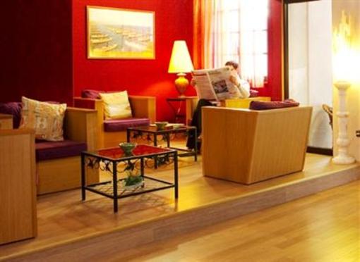 фото отеля Hotel Les Peyrieres Olemps