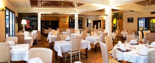 фото отеля Hotel Les Peyrieres Olemps