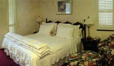 фото отеля Spanish Villa Inn