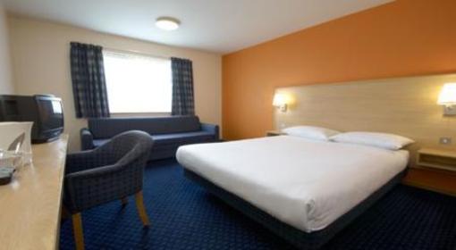 фото отеля Travelodge Bradford