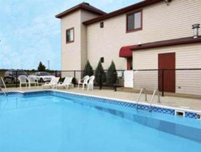 фото отеля Centerstone Inn & Suites